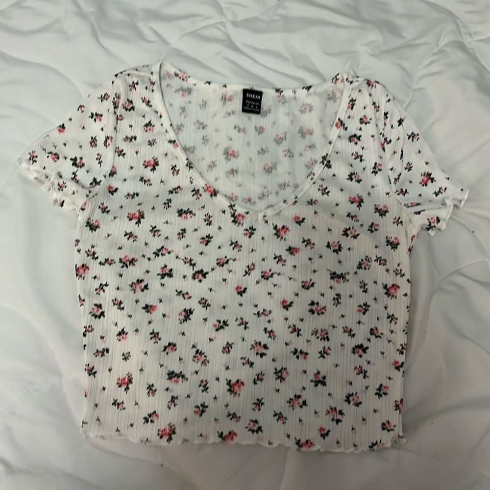 SHEIN Floral Baby Tee